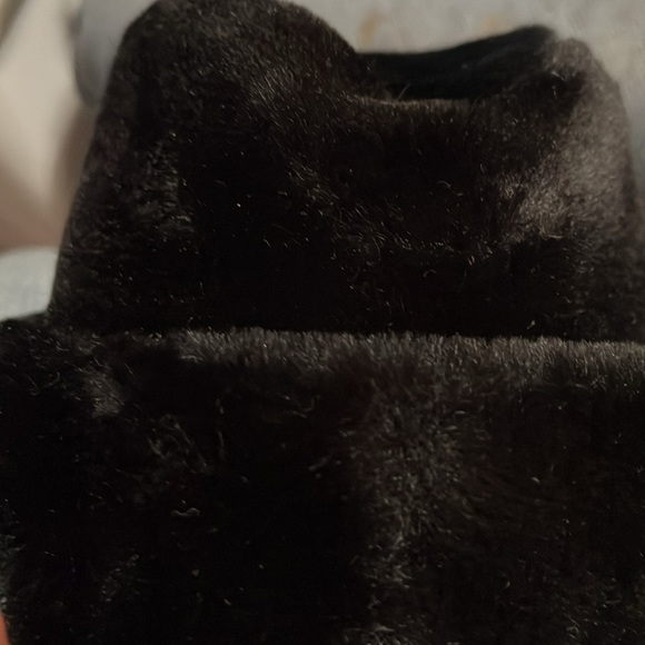 United Hatters Cap Plush Hat with Ear Covers S - Picture 2 of 6